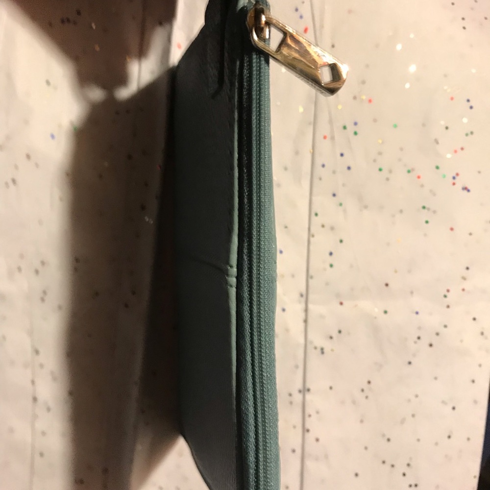 Thirty-One wristlet - Picture 2 of 2